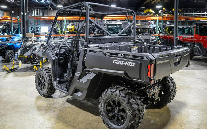 2025 Can-Am Defender DPS HD9