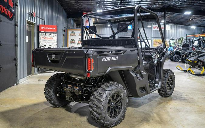 2025 Can-Am Defender DPS HD9