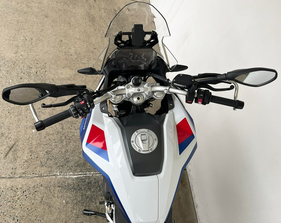 2026 BMW F900GS