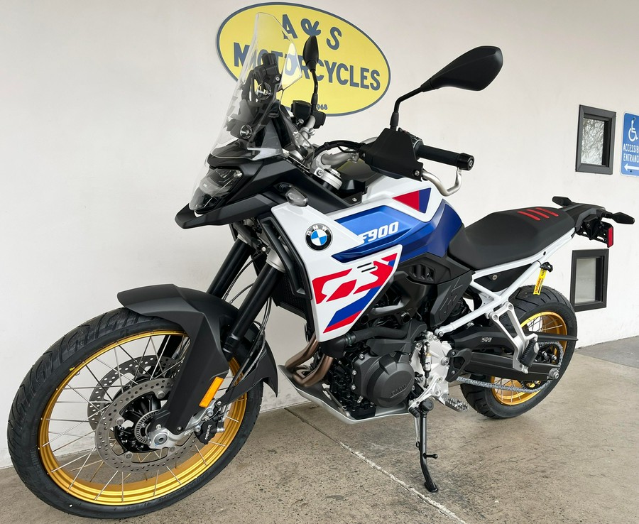 2026 BMW F900GS