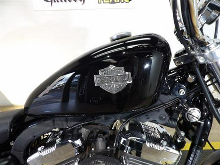 2012 Harley-Davidson Sportster® Seventy-Two™