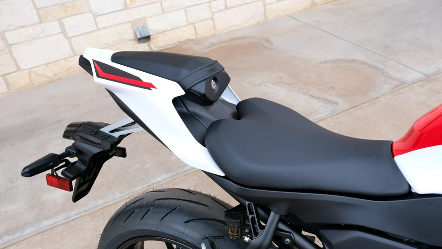 2026 YAMAHA YZFR7 70TH ANNIVERSARY EDITION
