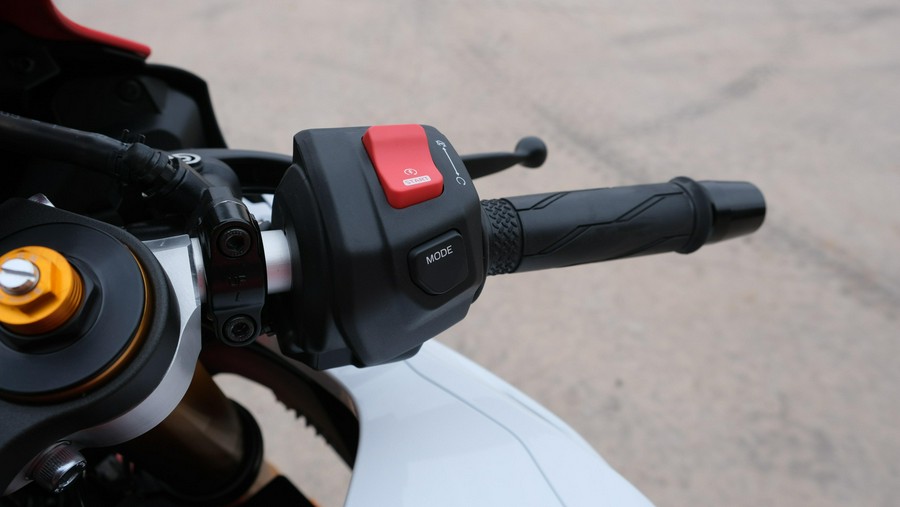 2026 YAMAHA YZFR7 70TH ANNIVERSARY EDITION