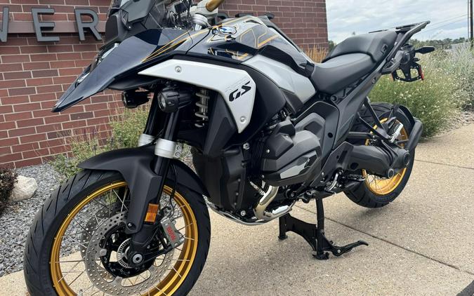 2026 BMW Motorrad R 1300 GS Imperial Blue Metallic
