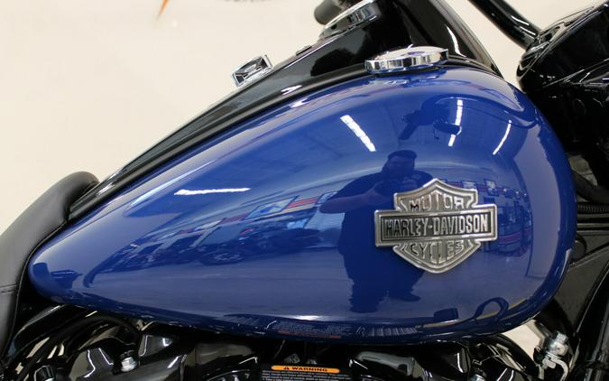 2023 FLHRXS Road King Special - In Bright Billiard Blue