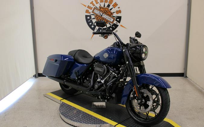 2023 FLHRXS Road King Special - In Bright Billiard Blue