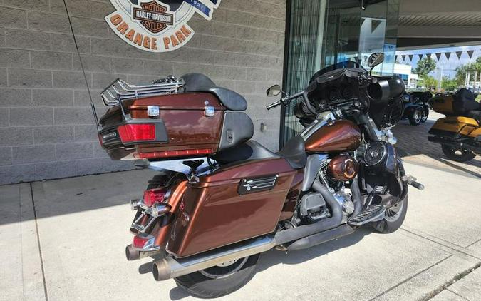 2010 Harley-Davidson® FLHTCU - Ultra Classic® Electra Glide