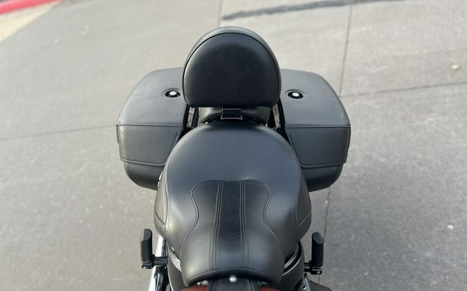 2018 Harley-Davidson® Heritage Classic 114 FLHCS Red Iron Denim 018693