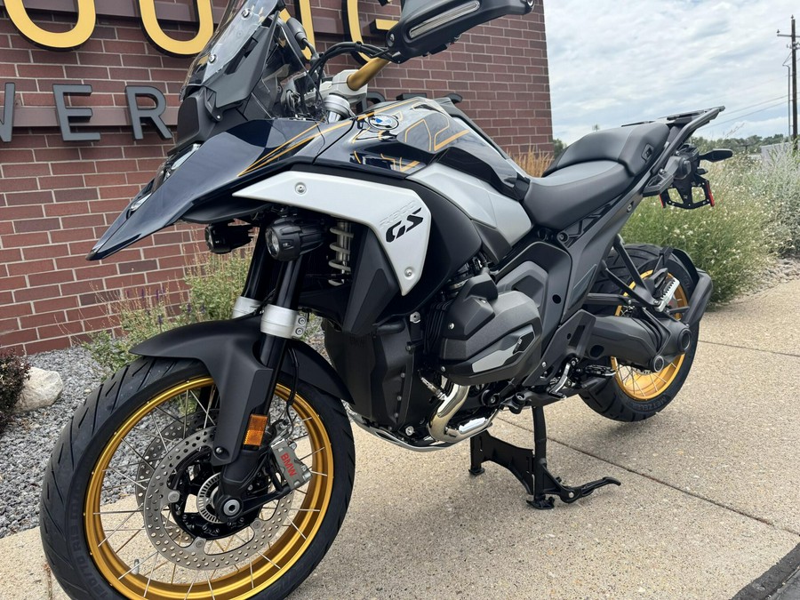 2026 BMW Motorrad R 1300 GS Imperial Blue Metallic