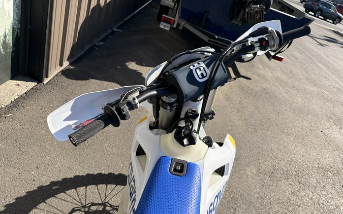 2027 Husqvarna TC 300 - 46802