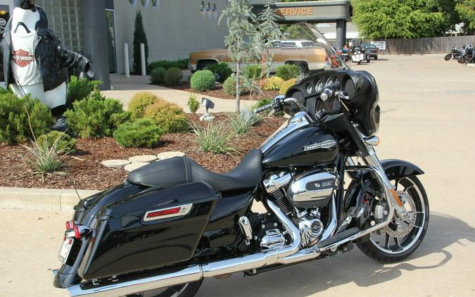 2022 Harley-Davidson Street Glide