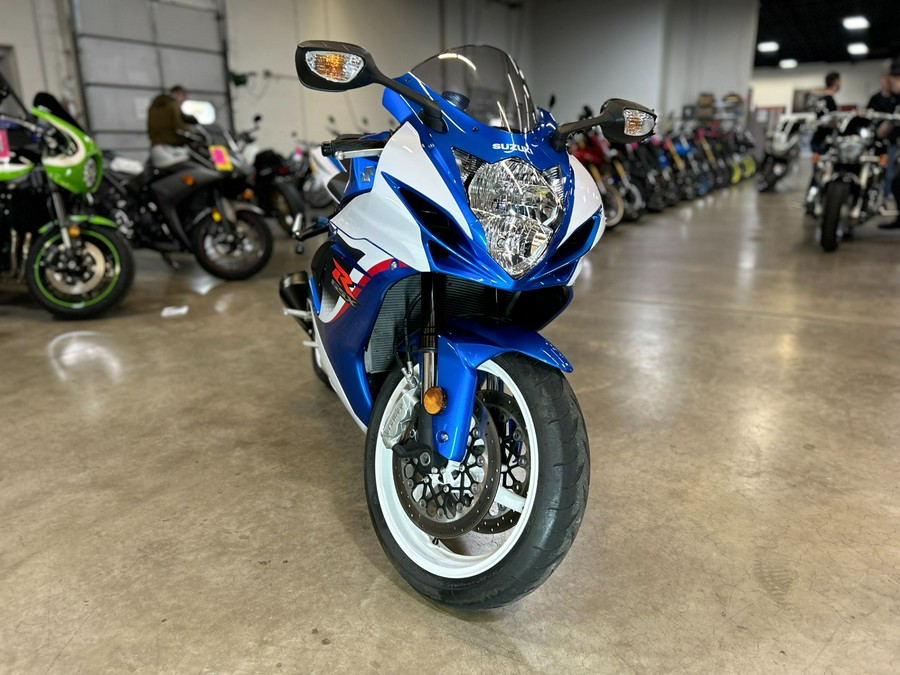 2013 Suzuki GSX-R600™