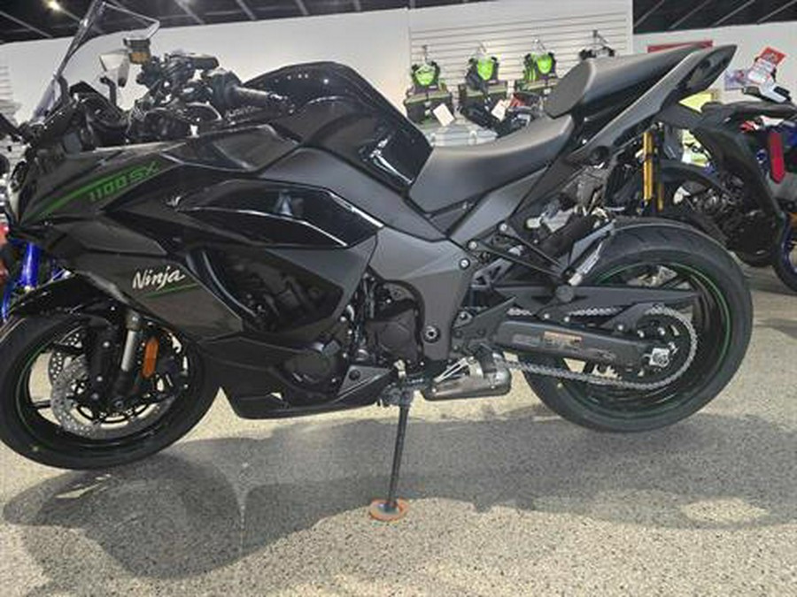 2025 Kawasaki Ninja 1100SX ABS