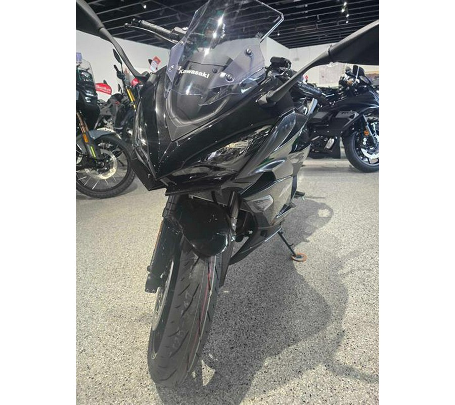 2025 Kawasaki Ninja 1100SX ABS