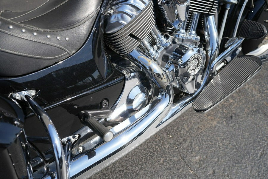 2019 Indian Motorcycle Springfield Thunder Black