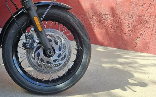 2026 Triumph Bonneville T120 Black Matt Silver Ice