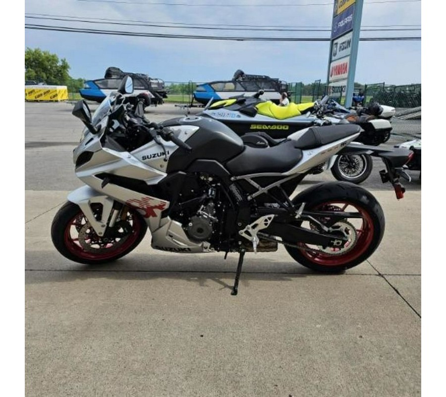 2024 Suzuki GSX-8R