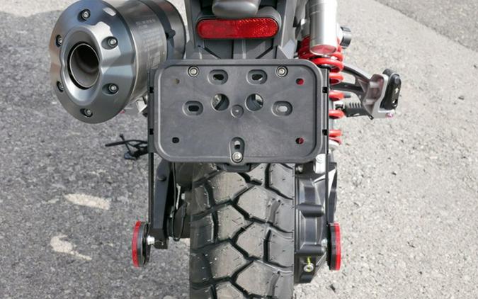 2025 Moto Guzzi V85 TT