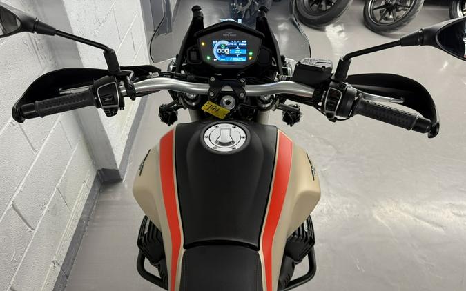 2020 Moto Guzzi V85 TT Travel