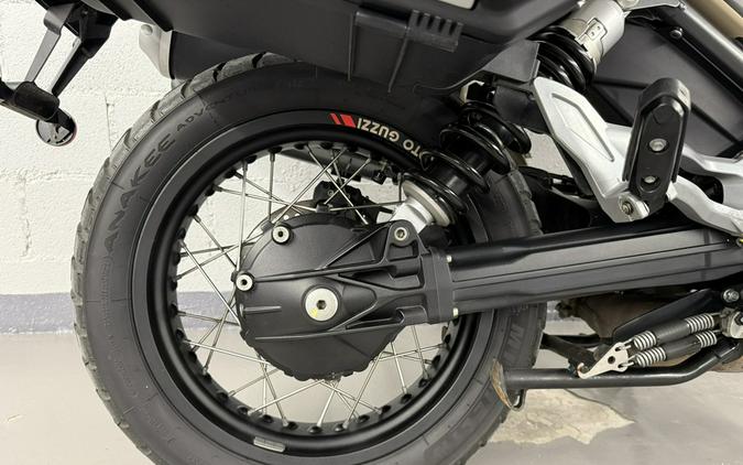 2020 Moto Guzzi V85 TT Travel