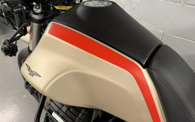 2020 Moto Guzzi V85 TT Travel
