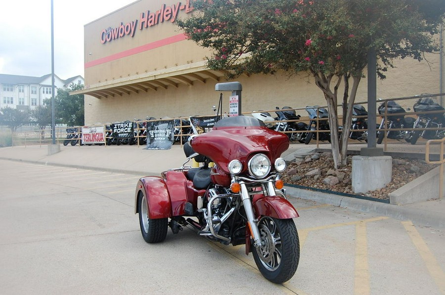 2010 Harley-Davidson® FLHXXX - Street Glide® Trike