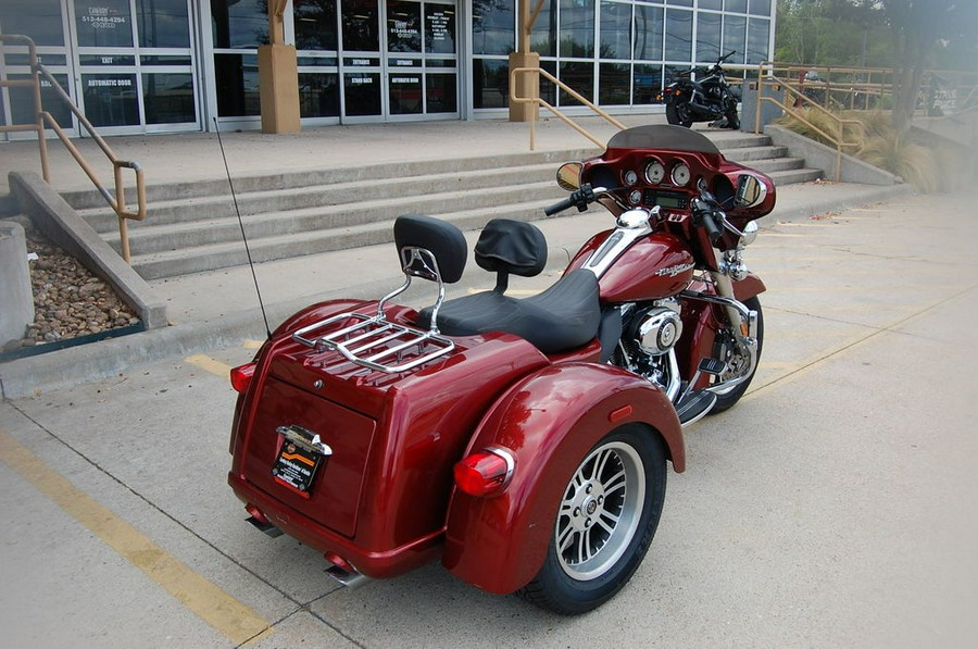 2010 Harley-Davidson® FLHXXX - Street Glide® Trike