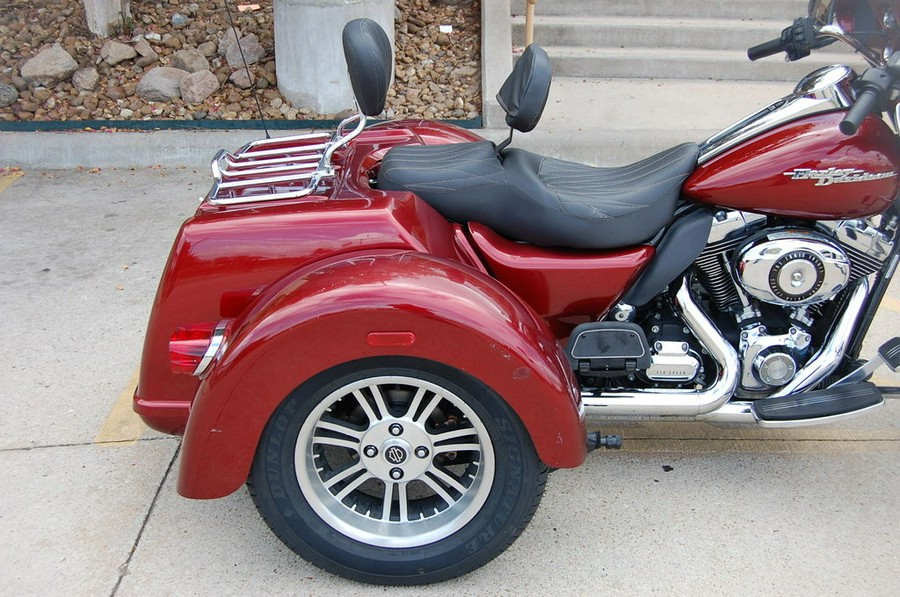 2010 Harley-Davidson® FLHXXX - Street Glide® Trike