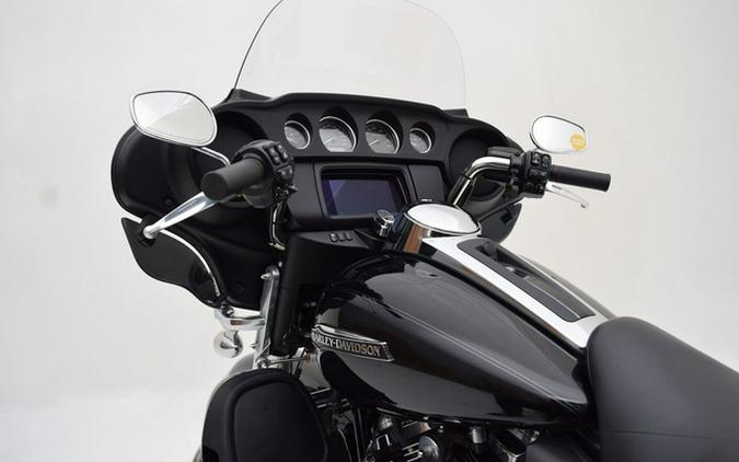 2019 Harley-Davidson Trike FLHTCUTG - Tri Glide Ultra