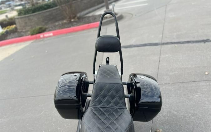 2020 Harley-Davidson® Heritage Classic 114 FLHCS Vivid Black 072724