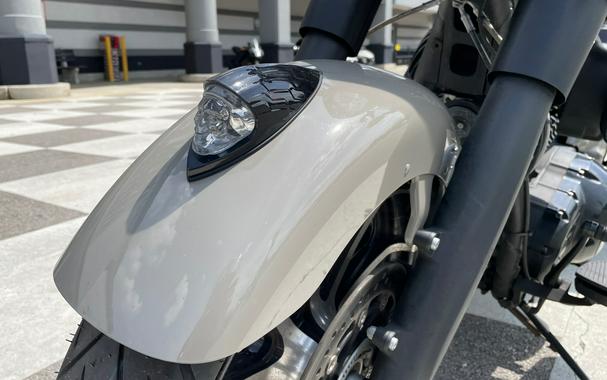 2022 Indian Motorcycle Indian Springfield Dark Horse