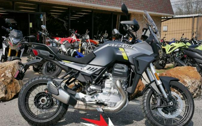 2025 Moto Guzzi Stelvio