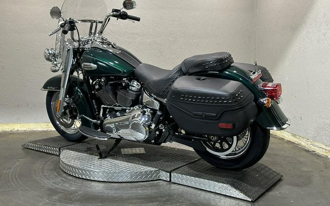 Harley-Davidson Heritage Classic 2024 FLHCS 84472654 ALPINE GREEN W/ PINSTRIPE