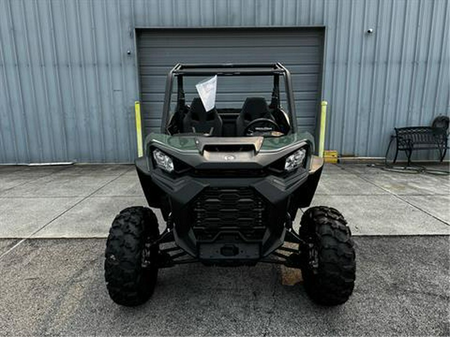 2023 Can-Am Commander DPS 700