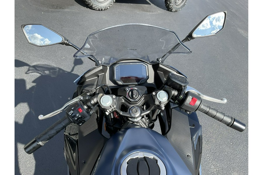 2026 Kawasaki Ninja® 500 SE ABS