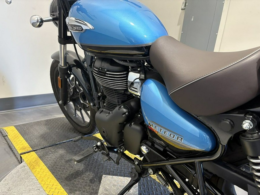 2022 Royal Enfield Meteor Supernova Blue