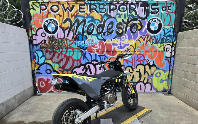 2024 HUSQVARNA 701 SUPERMOTO