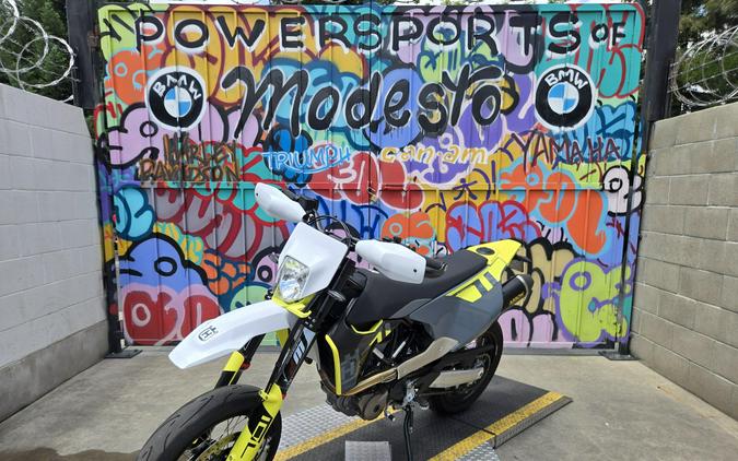 2024 HUSQVARNA 701 SUPERMOTO