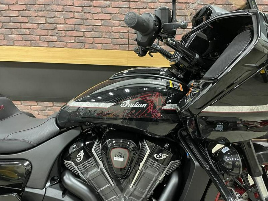 2024 Indian Motorcycle® Challenger® Elite Charcoal Candy/Black Candy