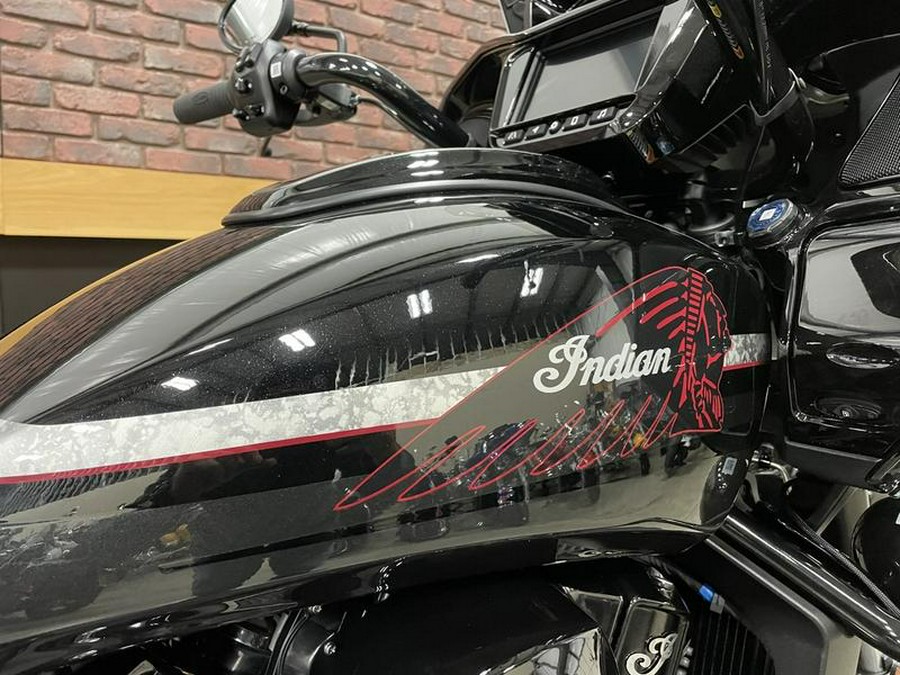 2024 Indian Motorcycle® Challenger® Elite Charcoal Candy/Black Candy