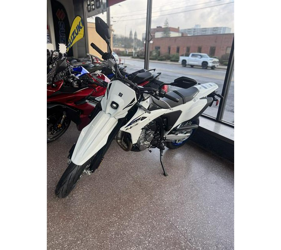 2025 Suzuki DR-Z4SM