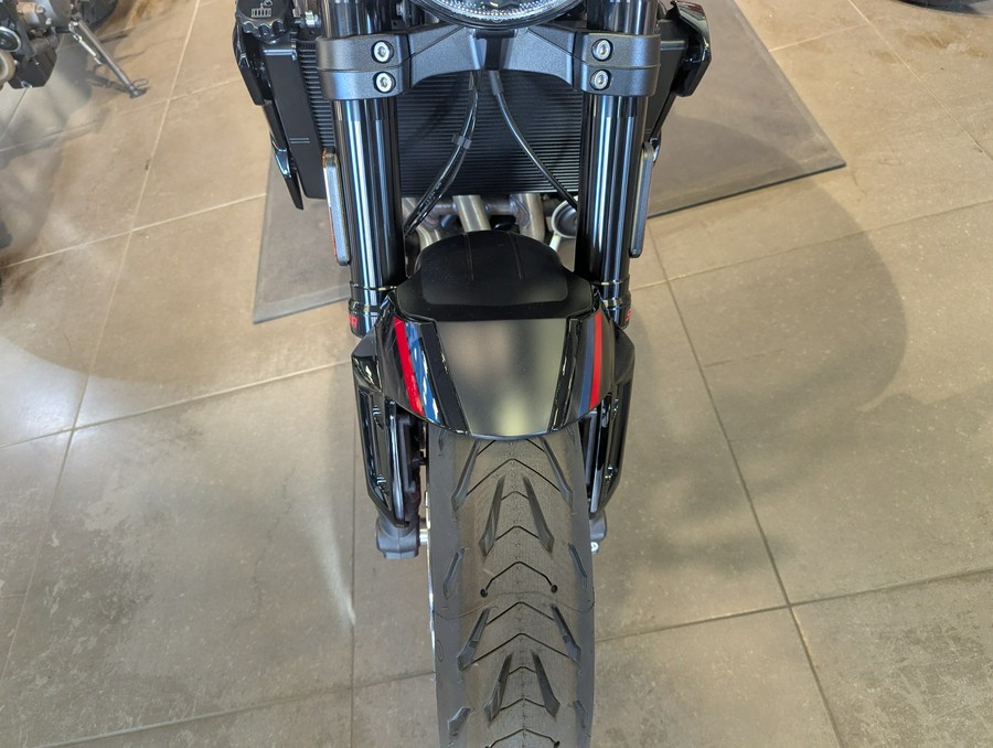 2026 Triumph Trident 660 - Triple Tribute