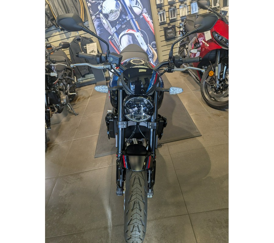 2026 Triumph Trident 660 - Triple Tribute