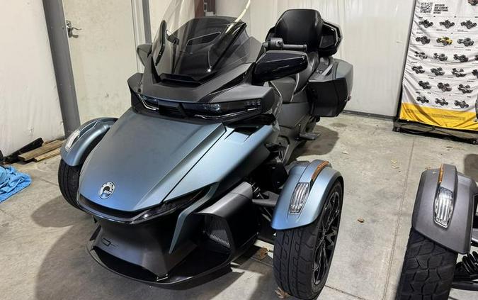 2025 Can-Am® Spyder RT Limited Dark Wheels