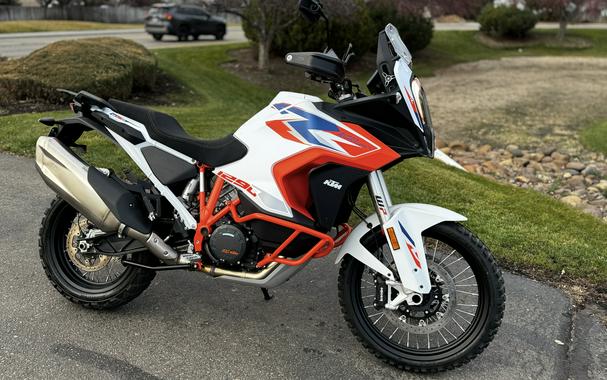 2024 KTM Super Adventure 1290 R W/ Accessories