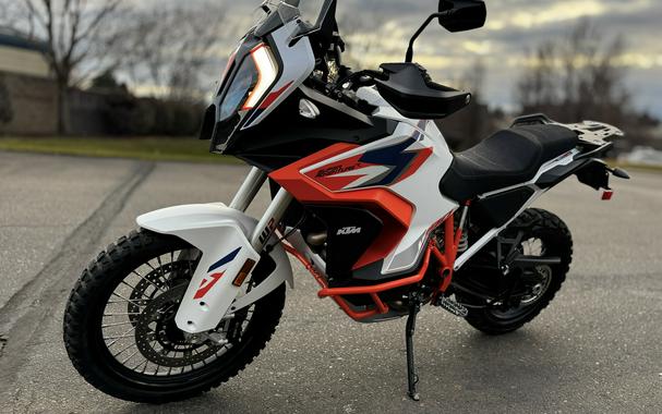 2024 KTM Super Adventure 1290 R W/ Accessories