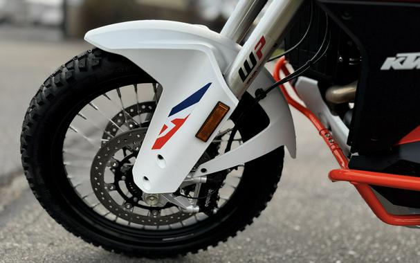 2024 KTM Super Adventure 1290 R W/ Accessories