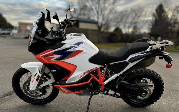 2024 KTM Super Adventure 1290 R W/ Accessories