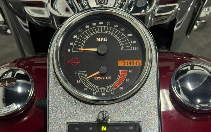 2004 HARLEY DAVIDSON ROAD KING CLASSIC