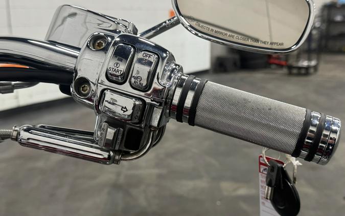 2004 HARLEY DAVIDSON ROAD KING CLASSIC